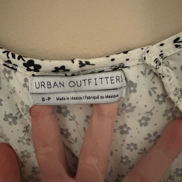 Urban Outfitters White Floral Mini Dress NWTs Size Small - Picture 3 of 6